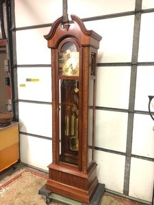 lot 118 image: Beautiful Working BALDWIN Grandfather Clock
