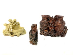 lot 132 image: 3 Vintage Chinese Soapstone etc Carved Sculptures