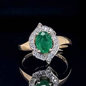 1.33 Carat Natural Emerald & Diamond Cluster Cocktail Leaf Raindrop Design Ring in 14k Yellow Gold $1899 Retail