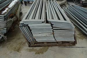 lot 68 image: Commercial Greenhouse Metal Shelves