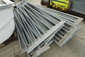 lot 69 image: Commercial Greenhouse Metal Shelves