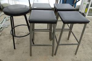 lot 211 image: 5 Padded Seat Stools - 4 Square, 1 Round