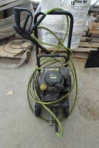 lot 252 image: Brute 2100 PSI 1.9 GPM Gas Pressure Washer