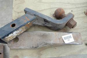 lot 204 image: 2 Receivers with 2 7500 Lb Ball