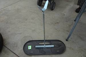 lot 183 image: Propane Tank Mount for Trailer