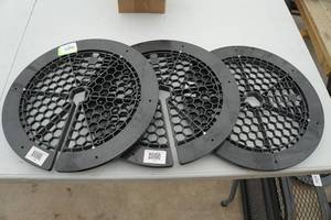 lot 62 image: 3 Catch Cover Ice Fishing Safety Covers