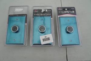 lot 64 image: 3 Prime Products 12 Volt Receptacle Plates