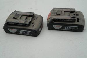 lot 199 image: 2 Bosch 18V 1.5 Ah Lithium Ion Batteries