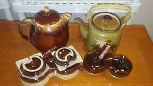 HULL Tea Pot and Double Condiment Jam Pots.