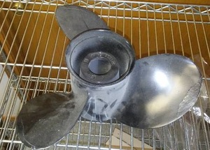 3 blade boat propeller - new.
