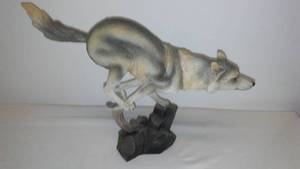 Wolf on the Run - resin. 13.5 Long.