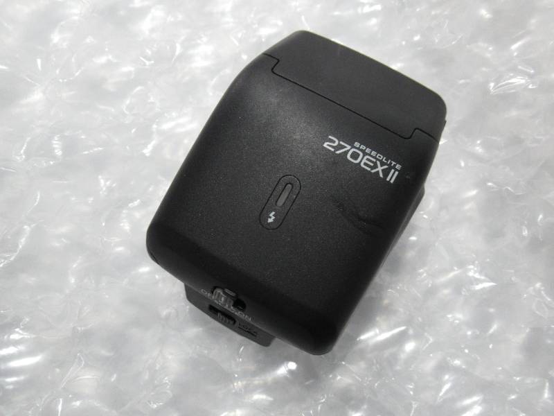 lot 100 image: Canon 270EX II Speedlite Flash for Canon SLR Cameras (Black)
