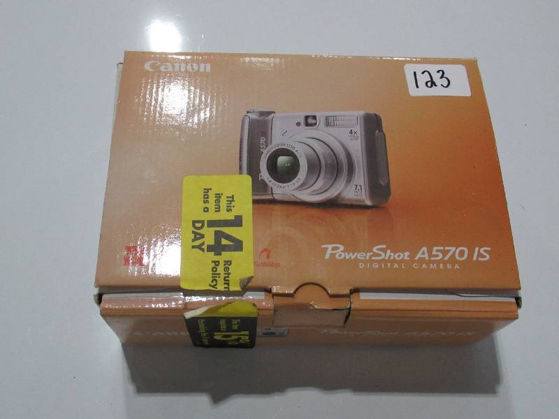 lot 154 image: Canon PowerShot A570 lS Digital Camera