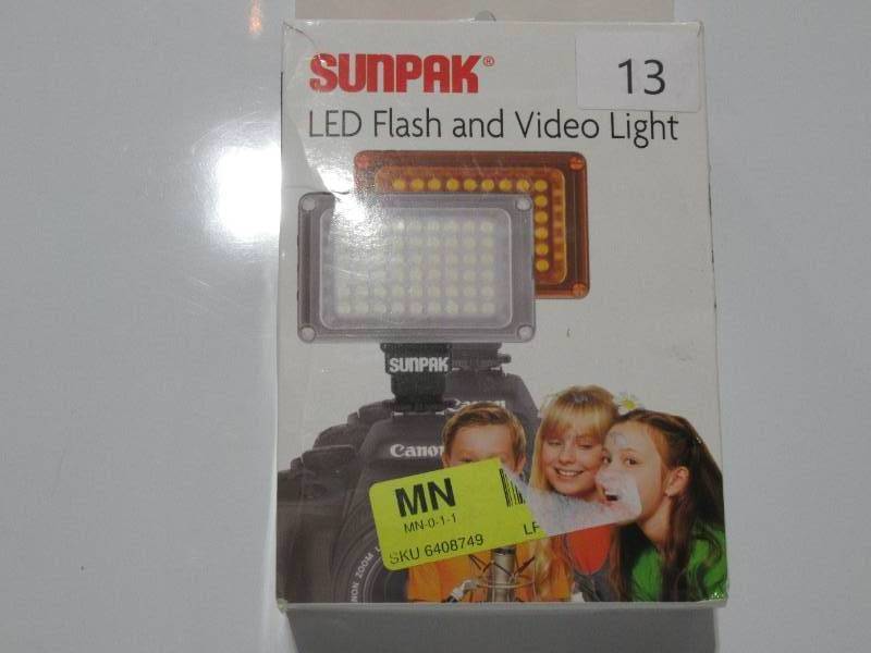 lot 13 image: Tocad - Sunpak Flash and LED Video Light
