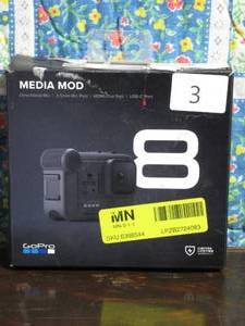 lot 3 image: GoPro - Media Mod for HERO8 - Black