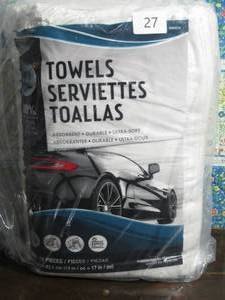 lot 27 image: Unitex 100% Cotton Towel, White, 14 in x 17 in, 52-count