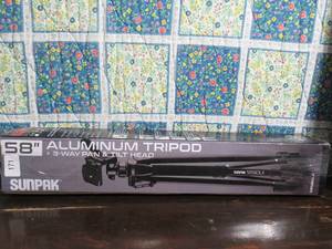 lot 171 image: Sunpak - PlatinumPlus 5858DLX 58 Tripod - Black