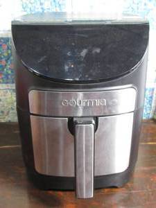 lot 200 image: Gourmia 7-Quart Digital Air Fryer