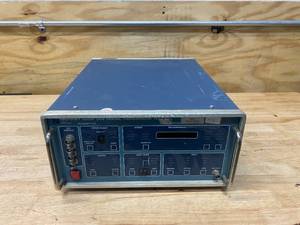 lot 114 image: TAU-TRON S5250 DS3 Digital Transmission Test Set Receiver