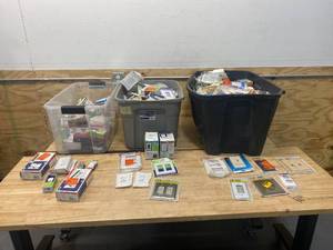 lot 33 image: Large Lot of Electrical Supplies