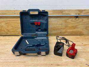 lot 85 image: BOSCH Battery, Charger and Case
