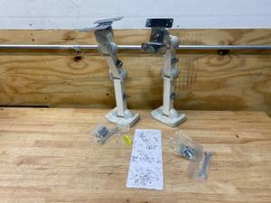 lot 87 image: WREN SOLUTIONS Lot of 2- Monitor Mounts- WMK1 Wall Mount Swing