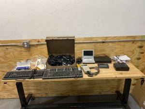 lot 92 image: Lot of ElectronicComputer Related Items