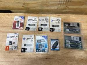lot 93 image: Lot of Memory Sticks SD Cards and Computer RAM