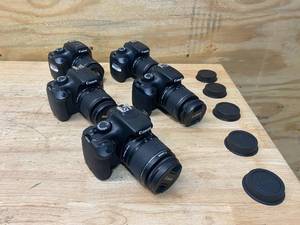 lot 62 image: CANON Lot of 5- EOS Rebel T3 Cameras