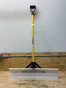 lot 24 image: TUFFBRACE 36 Snow and Waste Pusher