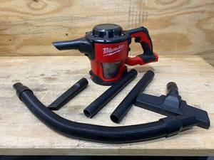 lot 28 image: MILWAUKEE M18 18-Volt Lithium-Ion Cordless Compact Vacuum (Tool-Only)