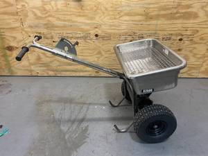 lot 10A image: Chapin International Chapin 82500 100-Pound Stainless Steel Professional Salt Spreader, Silver