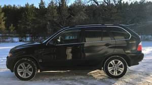 2005 BMW X5 4.4i