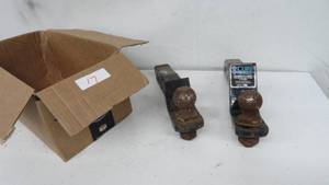lot 17 image: 2 - Reciever Hitchs with balls 2 to aprox 2 516