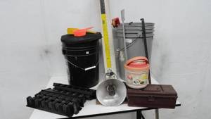 lot 23 image: Ice Fishing items