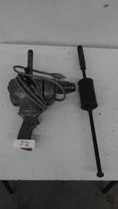 lot 32 image: Drill (works) & Puller