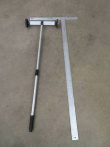 lot 54 image: T SQUARE  MAGNETIC PICK UP TOOL
