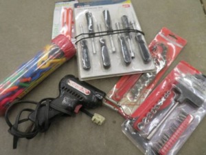 lot 70 image: NEW TOOLS