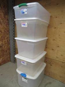 lot 86 image: STERILITE STORAGE TOTES WITH LIDS