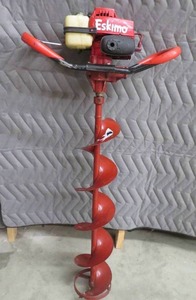 lot 11 image: RED ESKIMO POWER DRILL