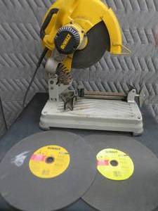 lot 120 image: 14 DEWALT CHOP SAW  3 METAL BLADES