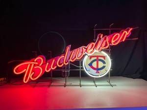 lot 15 image: Budweiser TC MN Twins baseball neon