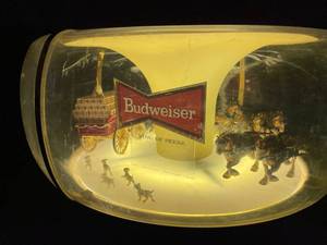 lot 3 image: Vintage Budweiser rotating light up carousel