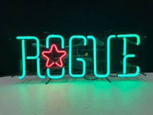 lot 100 image: Rogue Irish Lager neon with red star