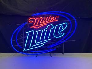 lot 95 image: Miller Lite, medium blue hoops neon