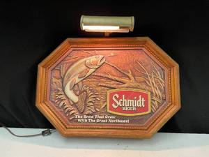 lot 105 image: Schmidt fish with lamp
