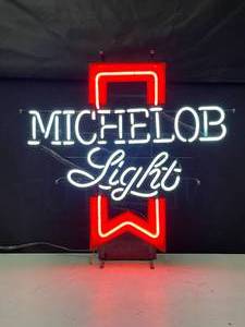lot 76 image: Michelob Light neon