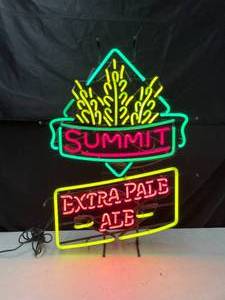 lot 200 image: Summit Extra Pale Ale neon, large