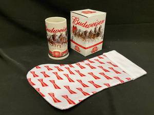 lot 168 image: Budweiser 2011 Holiday Stein, NIB with stocking