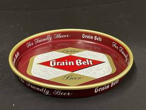 lot 257 image: Grain Belt Golden Beer beer tray